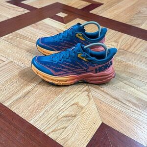 Women's Hoka speedgoat 5 size 7.5D wide great condition